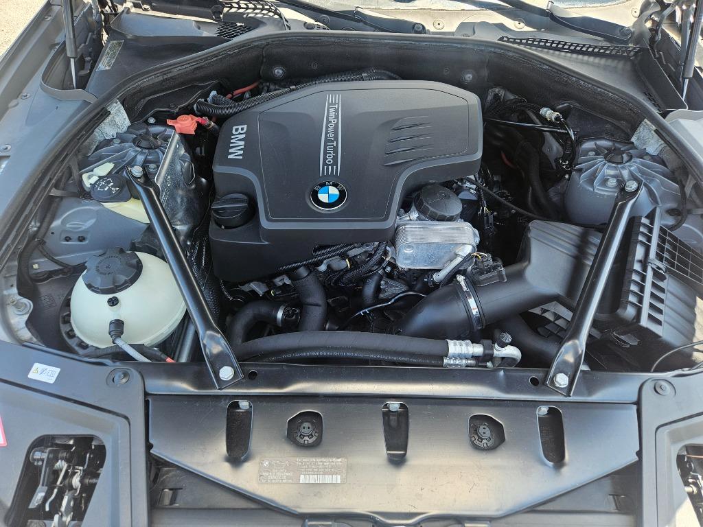 2013 BMW 5 Series 528i - Photo 16