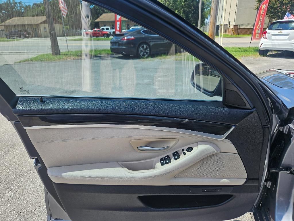 2013 BMW 5 Series 528i - Photo 6