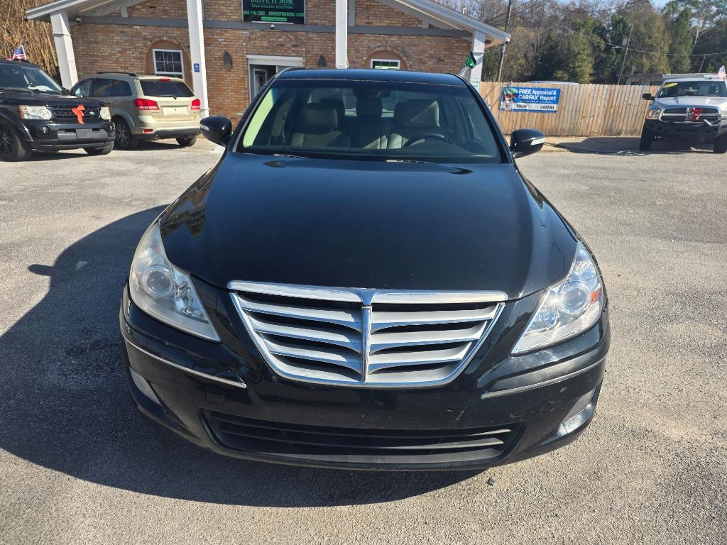 2009 Hyundai Genesis 3.8's photo