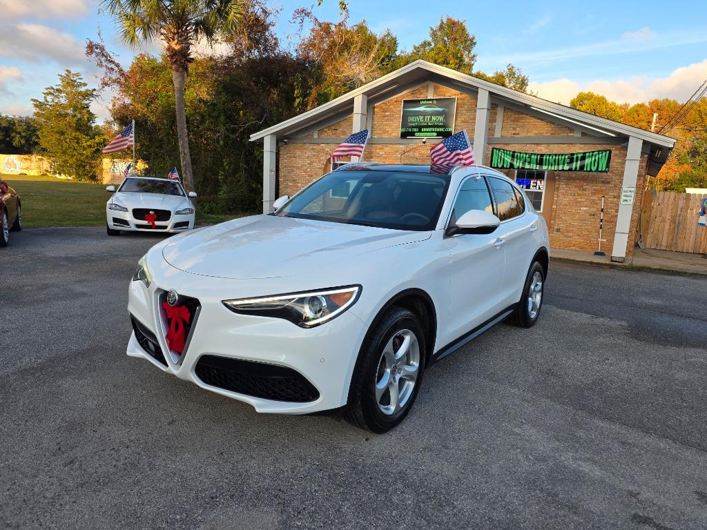 2018 Alfa Romeo Stelvio Base