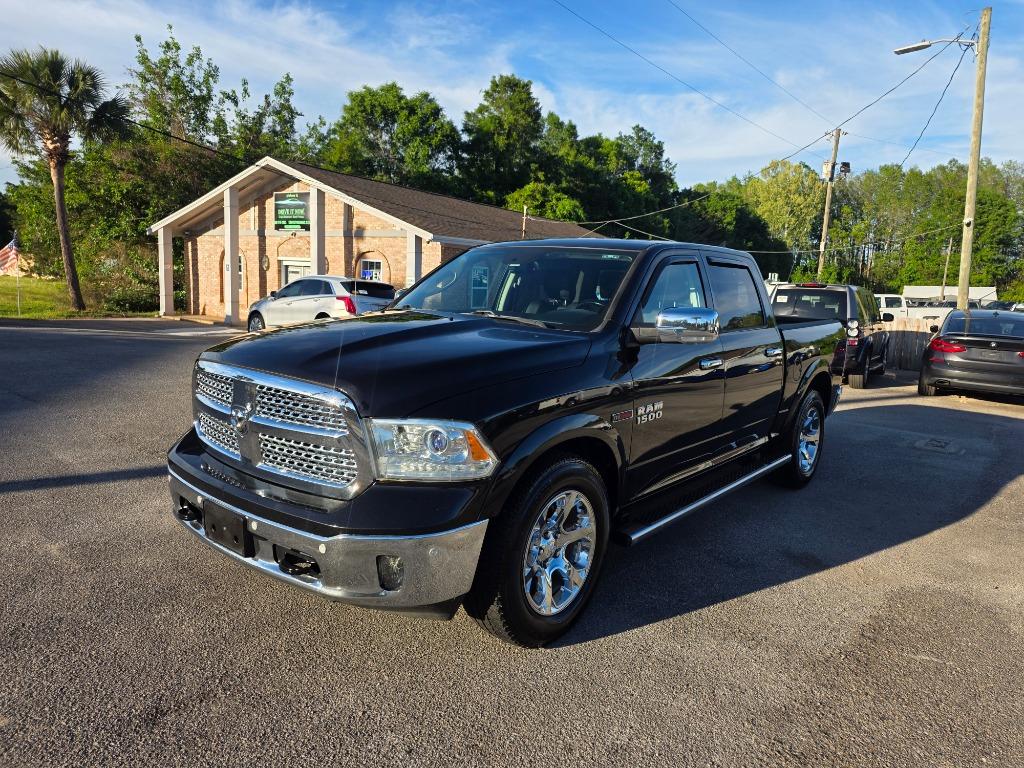 2018 RAM 1500 Laramie Crew Cab 5'7's photo