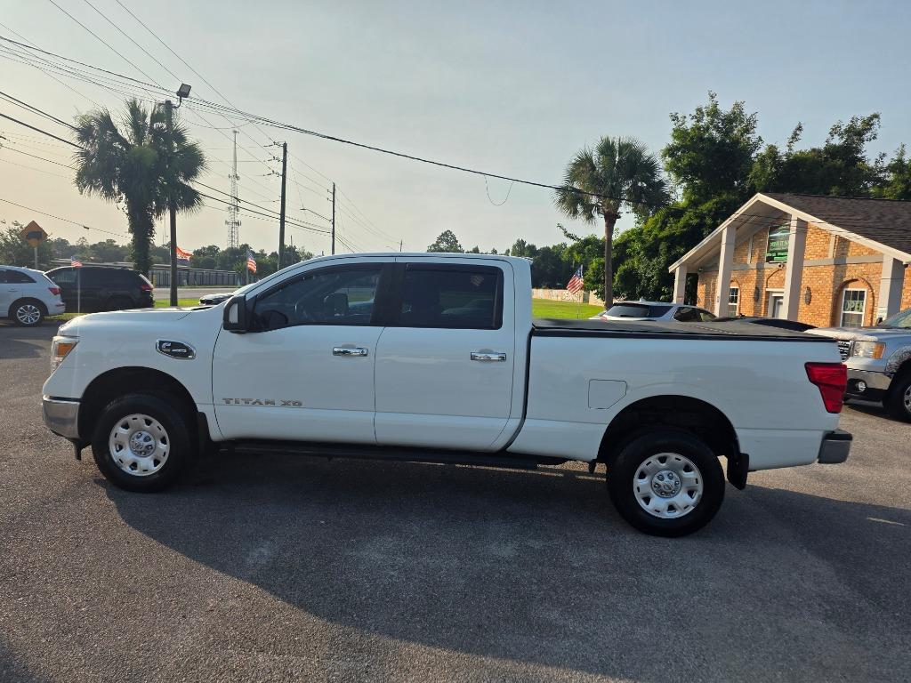 2017 Nissan Titan XD SV - Photo 8