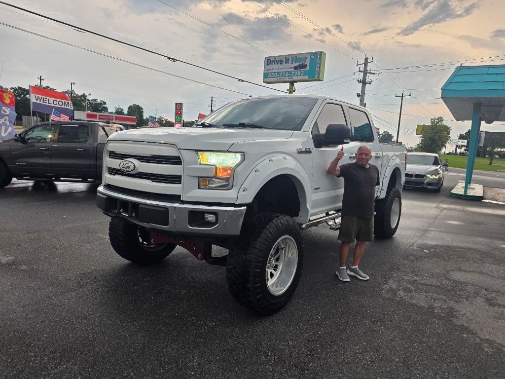 2015 Ford F-150 XL SuperCrew 145-in's photo
