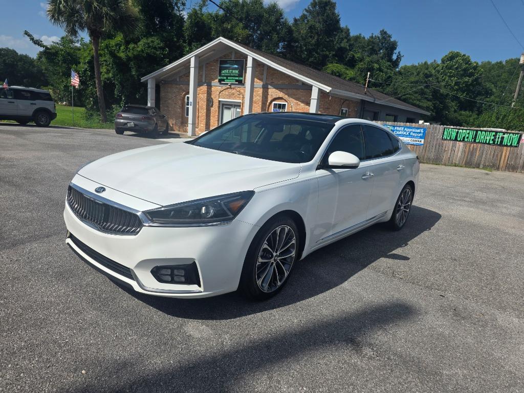 2017 Kia Cadenza Technology